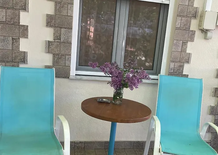 κατερίνα - Katerina * Kókkinon Nerón